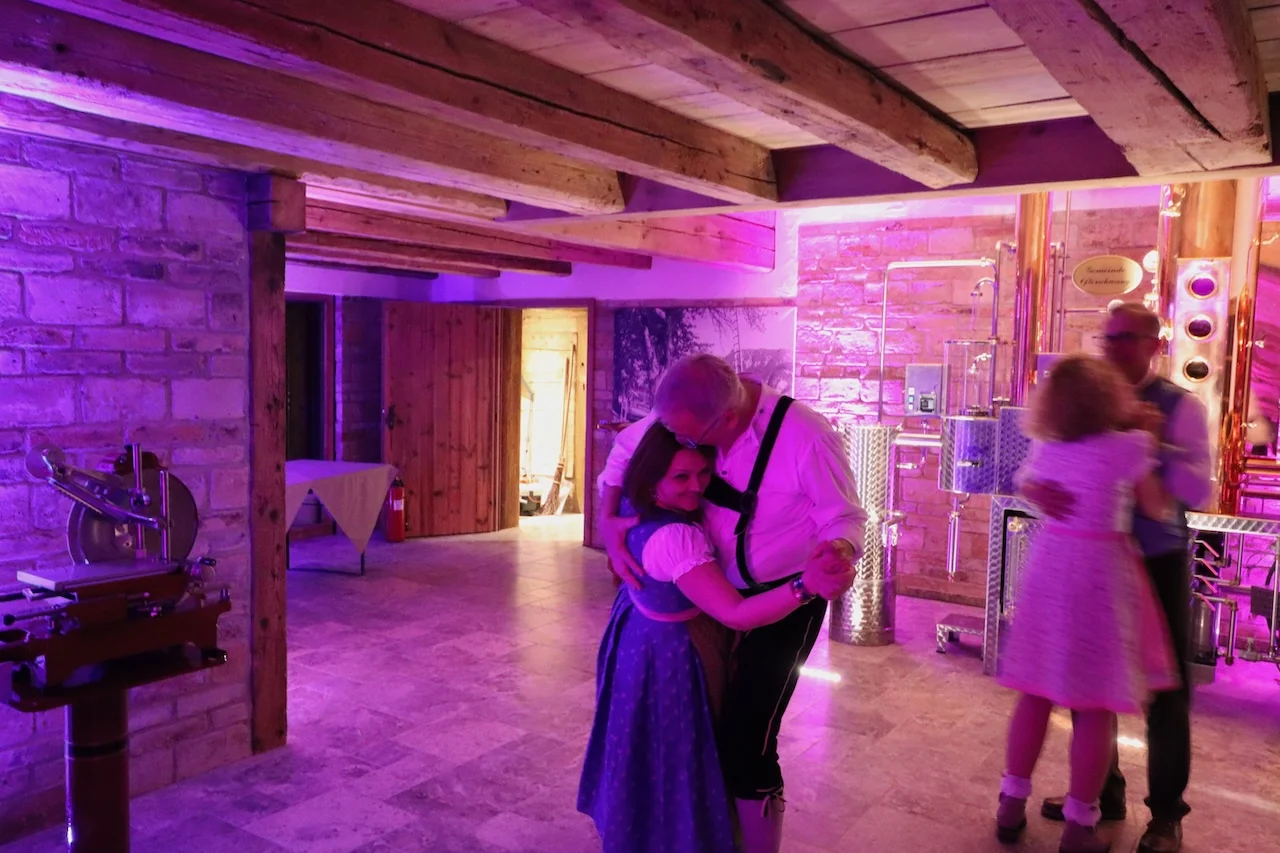 Tanzende Hochzeitspaare von Event-DJ Oliver Gammel